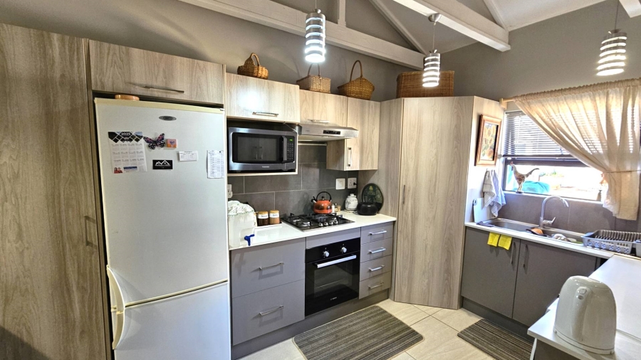 2 Bedroom Property for Sale in Ifafi North West